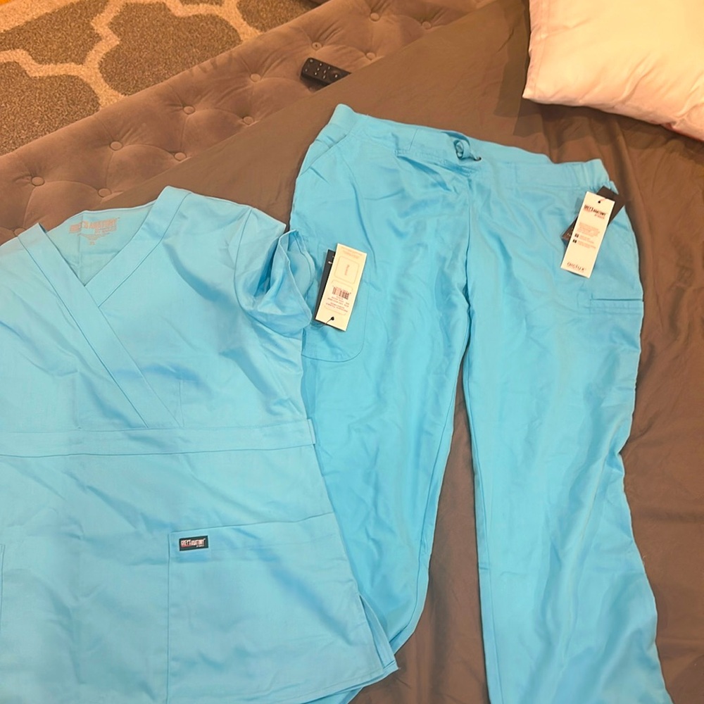 Grey’s Anatomy brand new women’s scrub set